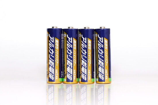 アルカリ乾電池　単三型　4本パック　LR-6