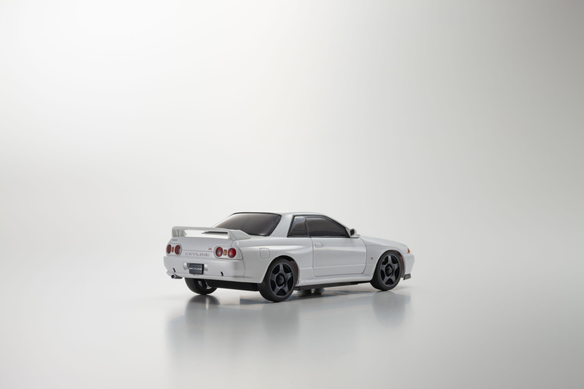 京商　MA-020 r/s スカイラインGT-R ニスモ R32（ホワイト）　32639W