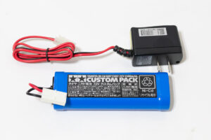 【中古販売】　タミヤ　　ニッカドバッテリー 7.2V　1300mAh ニッカドバッテ専用充電器