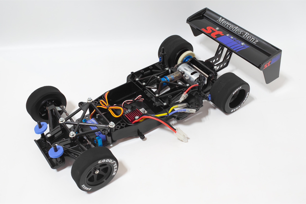 【中古販売】　タミヤ　1/10RC 1990 メルセデス・ベンツ C 11　サーボ・ESC・オプション・スペアボディ付き (未走行)