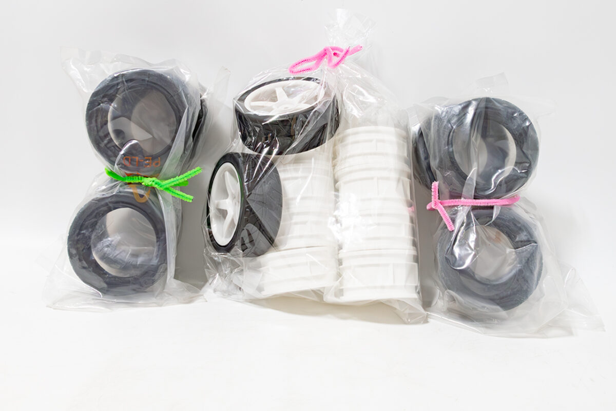【中古販売】　1/10 バギー用 ラジアルタイヤ ホイールセット