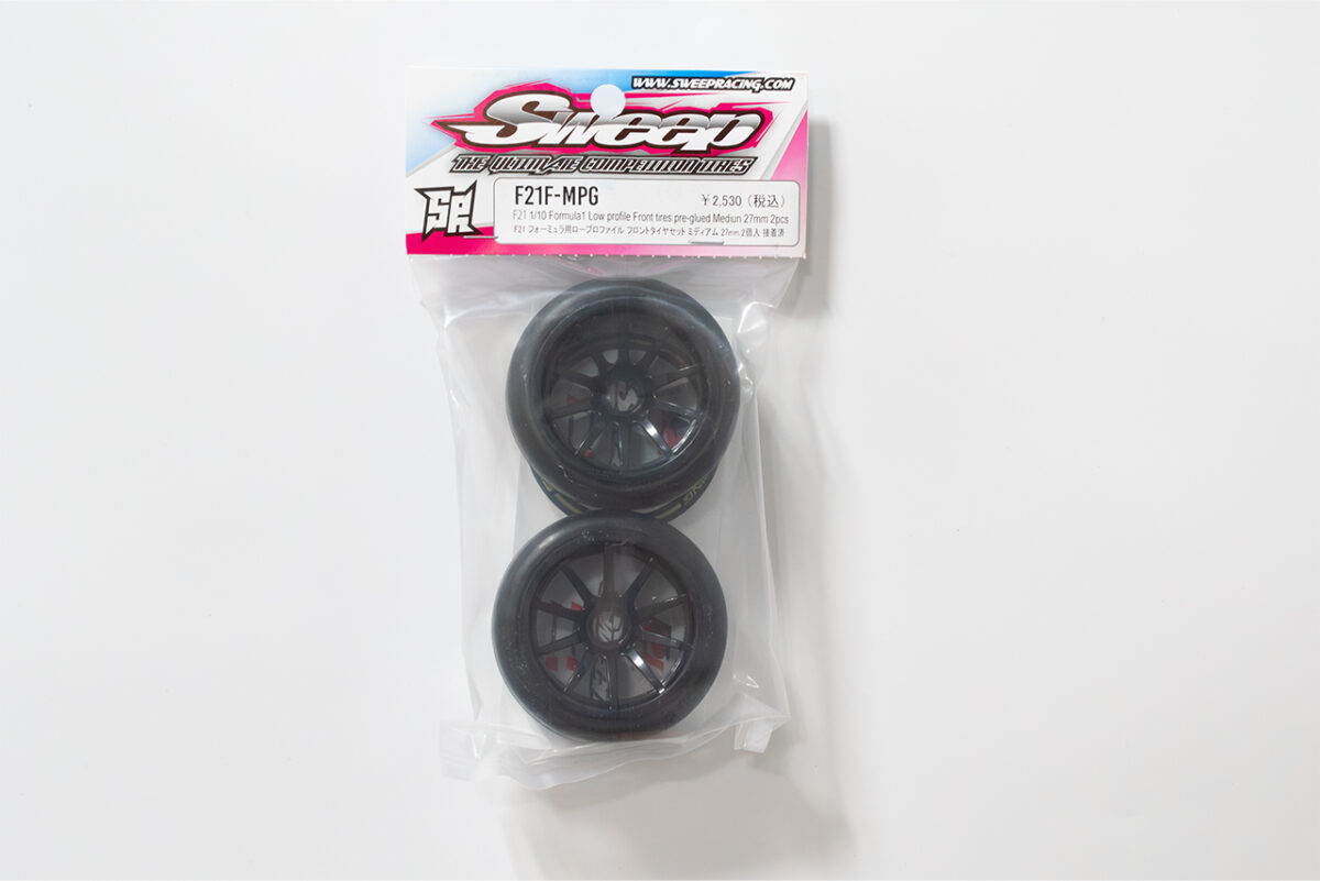 Sweep　F21　1/10フォーミュラ用ロープロファイル フロントタイヤセット　ミディアムコンパウンド 27ｍｍ　2個入　接着済　F21F-MPG