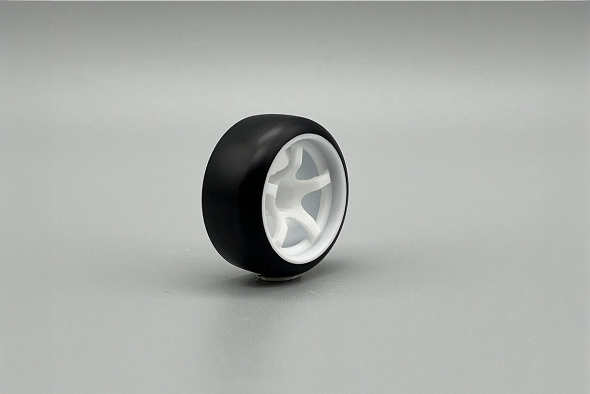 HRDプロジェクト　Drift Tire Wide(11mm / 2pcs) / ドリフトタイヤワイド(11mm / 2個入り)　MRD-OP003-W