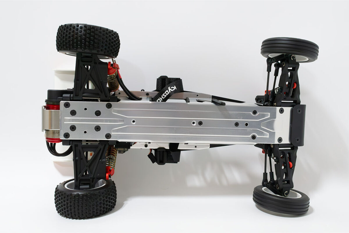 【中古販売】京商　アルティマ　ESC・モーター・オプション付(未走行)