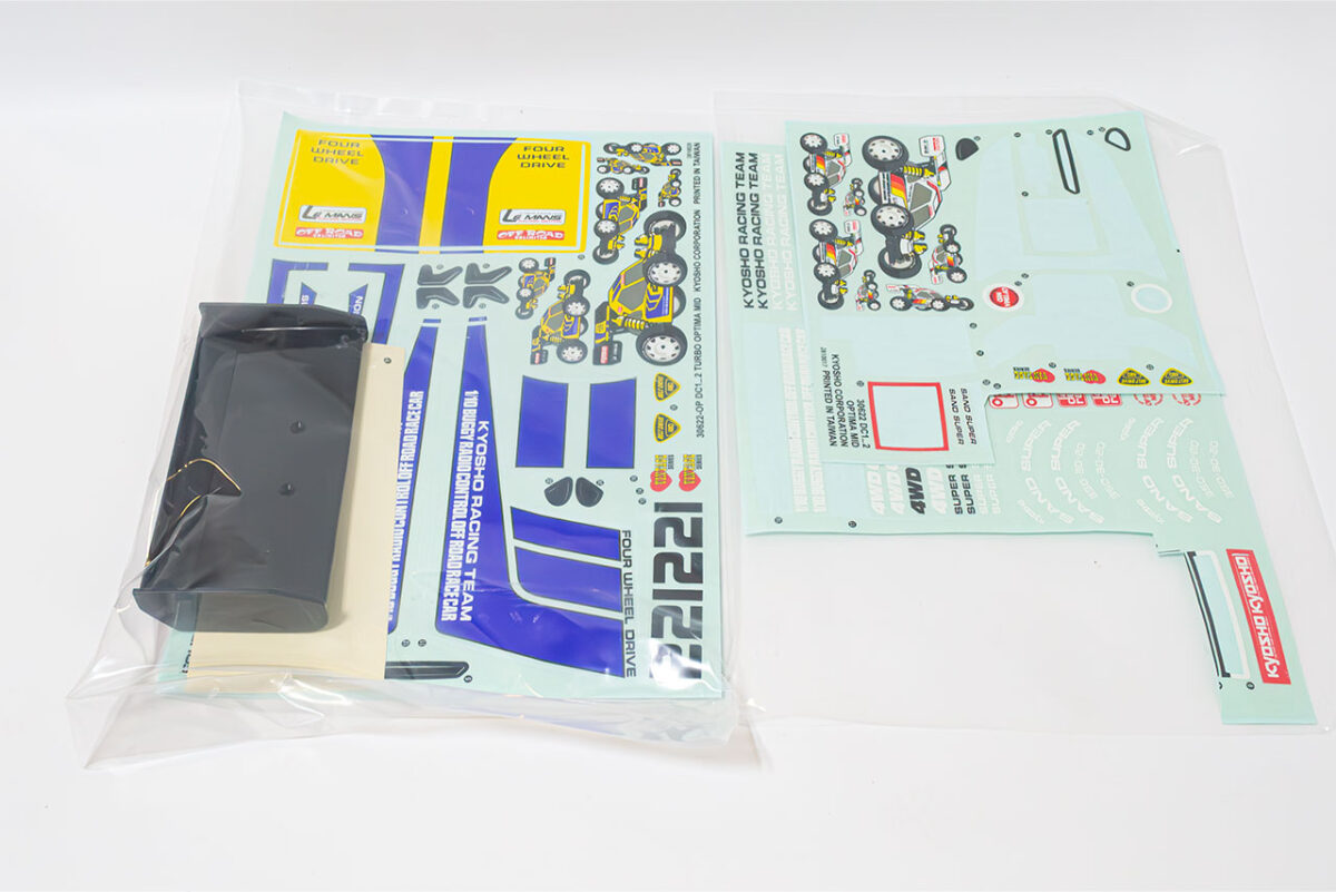 【中古販売】京商　オプティマミッド　サーボ・モーター・ESC・オプション多数付(未走行)