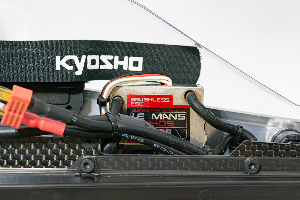 【中古販売】京商　オプティマミッド　サーボ・モーター・ESC・オプション多数付(未走行)