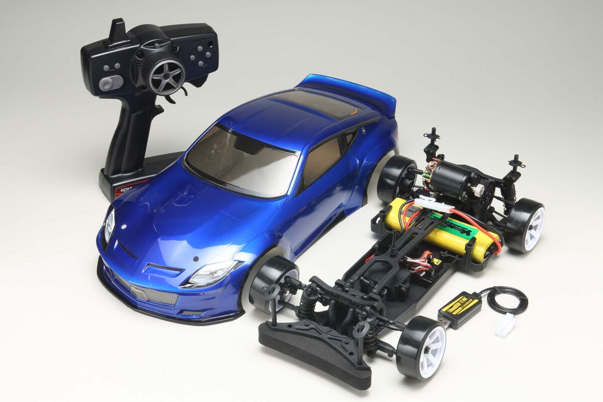 ヨコモ 　ドリフトパッケージ RTR PANDEMNISSAN フェアレディZ (RZ34) ジャイロ付き完成車(ブルー)　DPR-RZ34BL