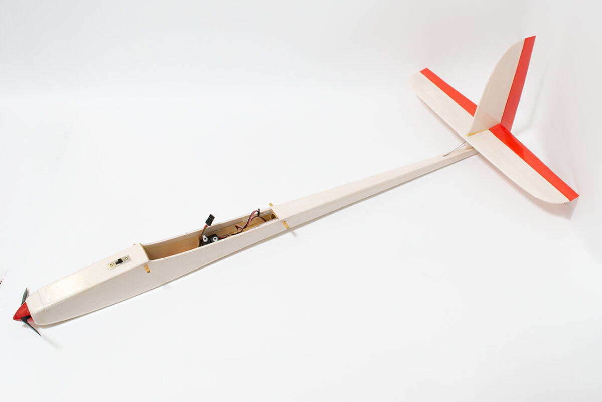 【中古販売】　Mデザイン　ゼウス サーボ 2個・モーター・ESC付き（未飛行）