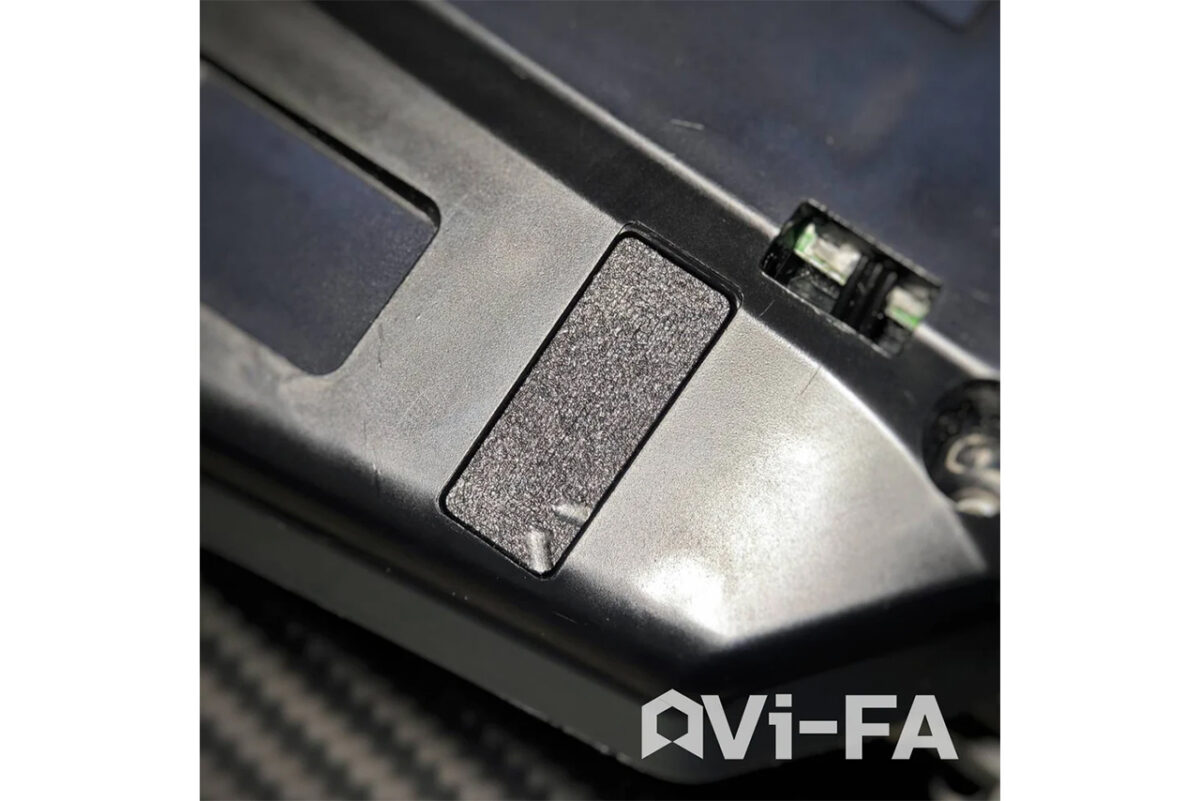 Vi-FA　スイッチホールカバー （TAMIYA DT-04専用）　DT-04_SWCP_1