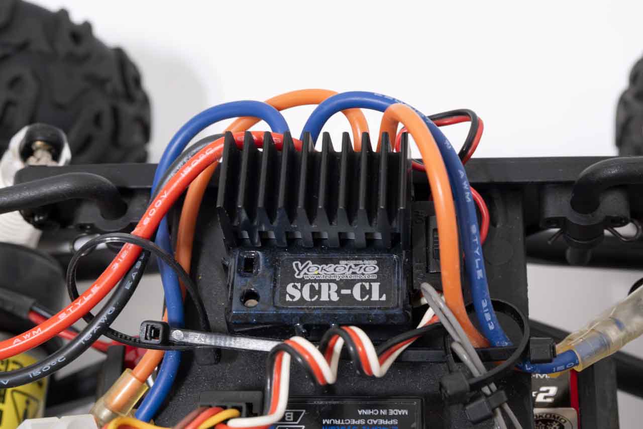 【中古販売】　ヨコモ　CLチャレンジャー 1.9 プロポ付き(充電器無し)