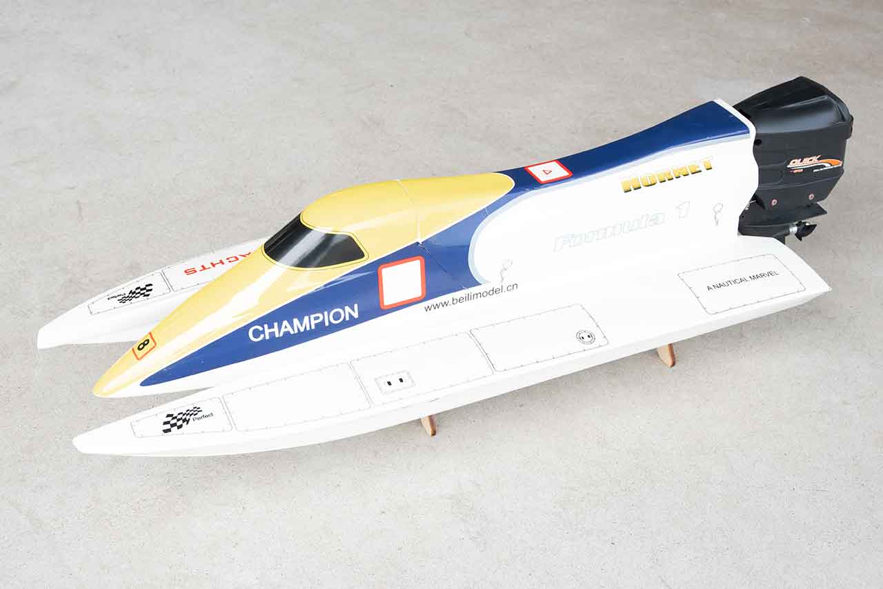 【中古販売】　ホビーキング　ホーネット　フタバレシーバー・サーボ・ESC付き　
