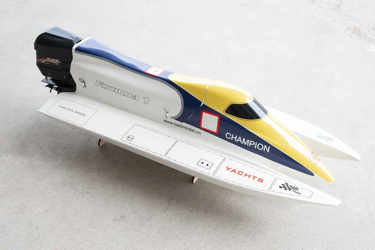 【中古販売】　ホビーキング　ホーネット　フタバレシーバー・サーボ・ESC付き　