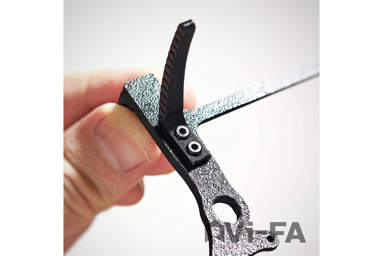 Vi-FA　フレックスボディマウント (ツイスターボディ専用)　A(100)　TRF421・MTC2・TC10/3・TC10/2対応　FLBM_A