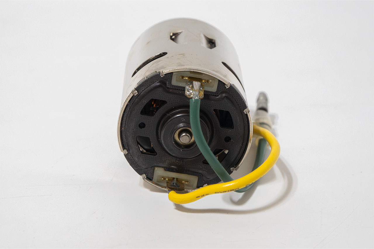 【中古販売】タミヤ　ジョンソン 540モーター 4つ穴 Ⓐ (未使用)