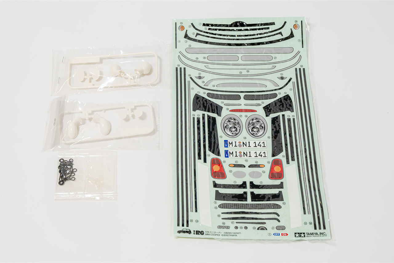 【中古販売】タミヤ　ミニクーパ ー スペアボディセット (未塗装)