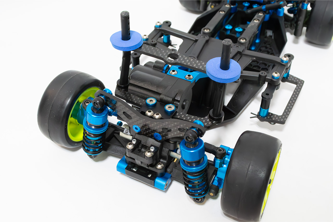 【中古販売】　 M-08 CONCEPT シャーシキット　オプション多数つき