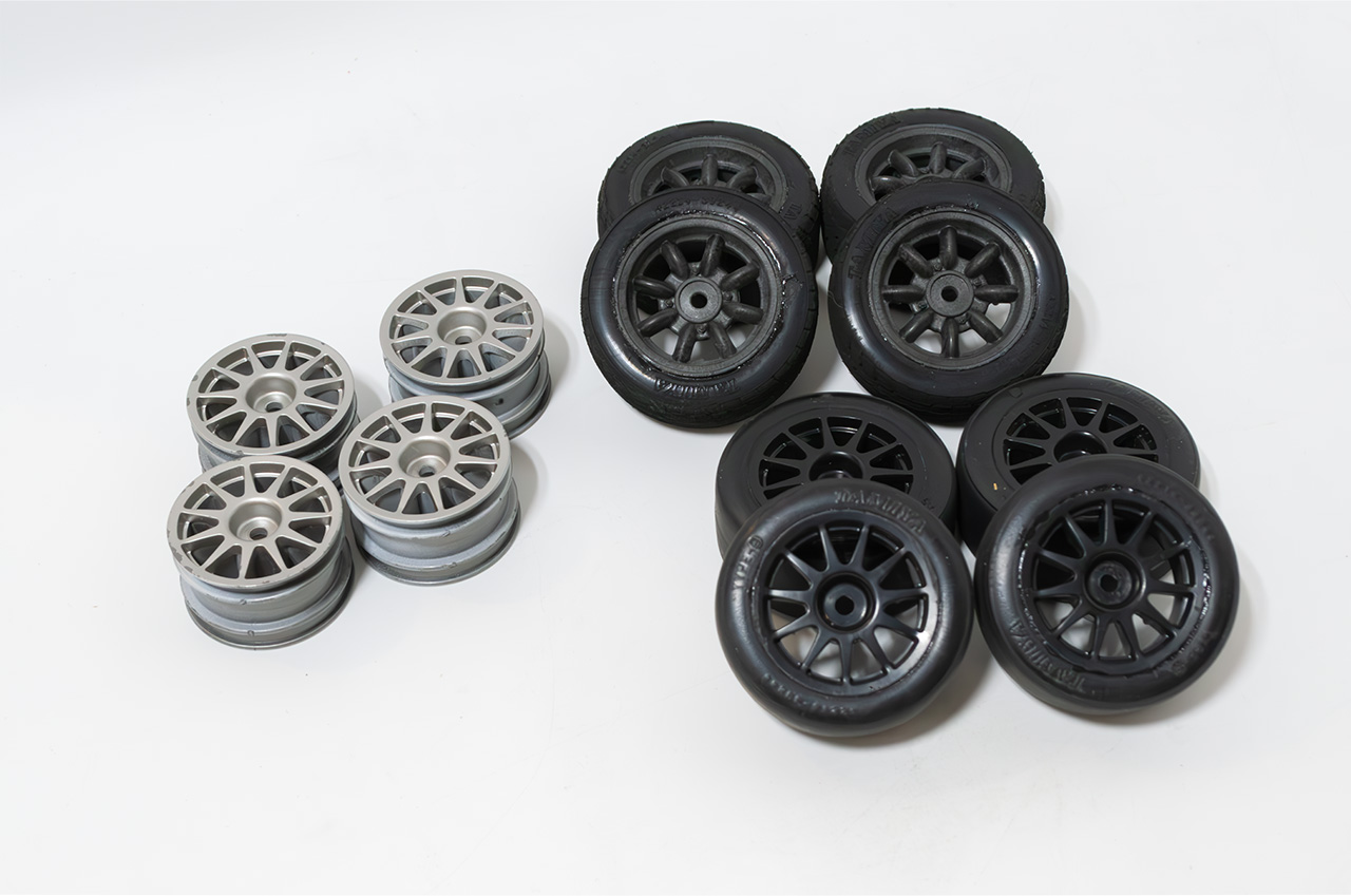 【中古販売】　 M-08 CONCEPT シャーシキット　オプション多数つき