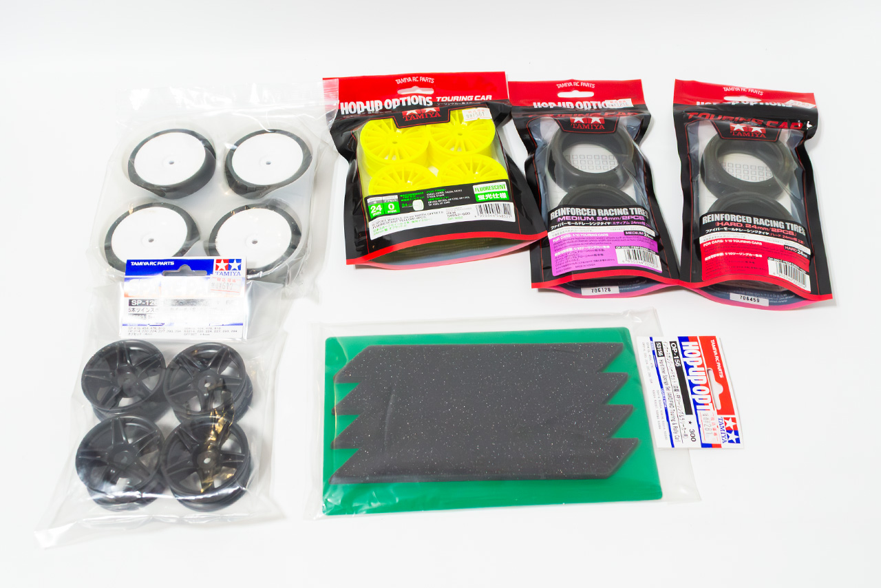 【中古販売】 タミヤ　TRF 421　サーボ・モーター・ESC・ボディ・他