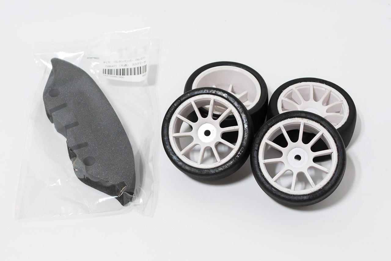 【中古販売】　 M-08 CONCEPT シャーシキット　オプション多数つき