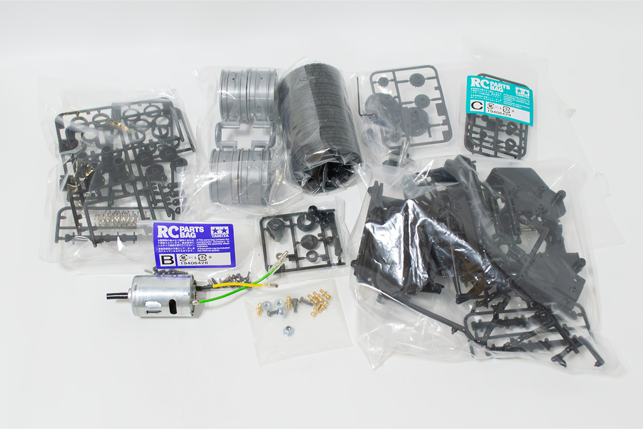 【中古販売】　タミヤ　BT-01 ポルシェ911カレラRSRボディ付