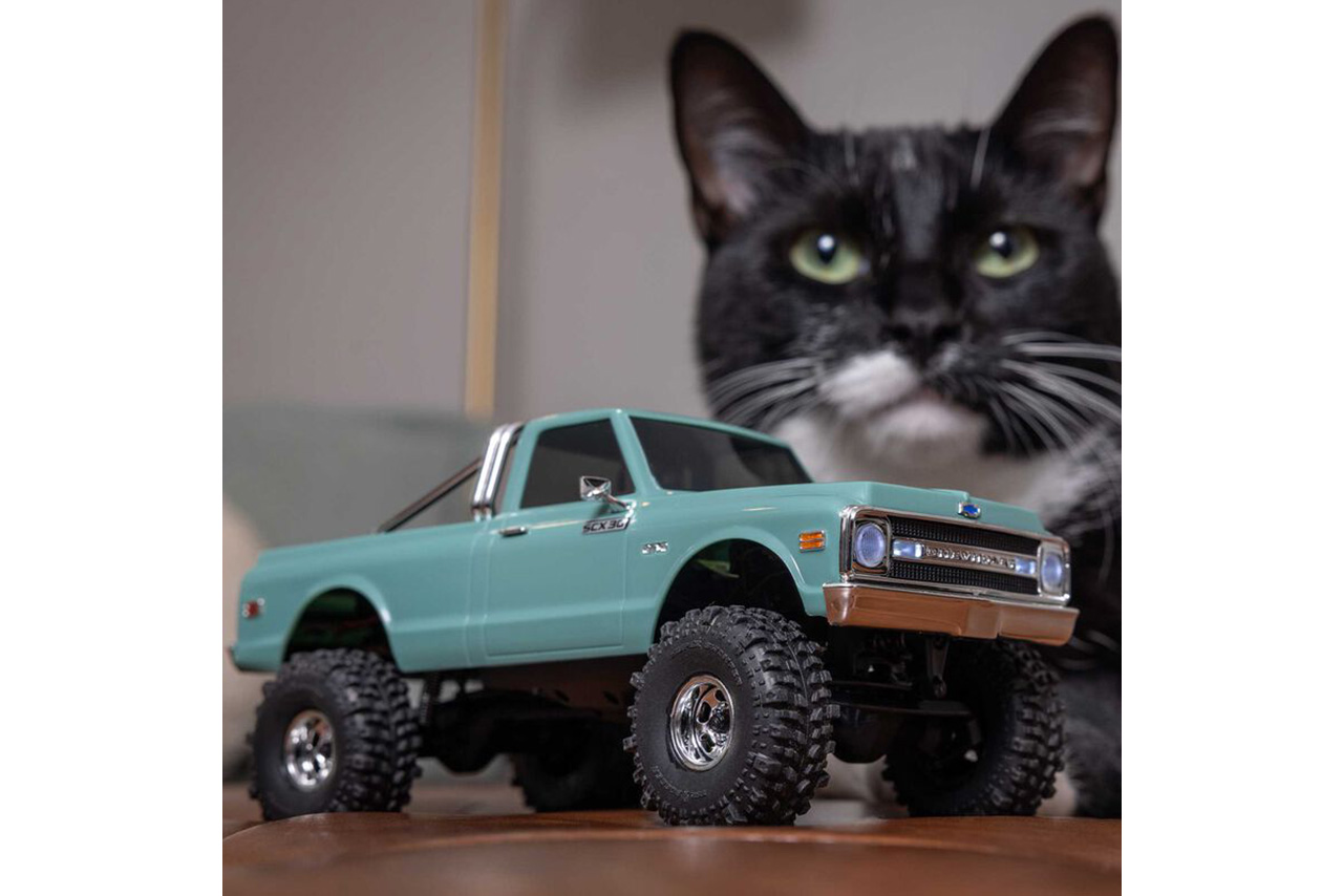 アキシャル　1/30 SCX30 Chevrolet K10 4X4 RTR Brushed Rock Crawler (Battery & Charger Included), Green　AXI-2260T1